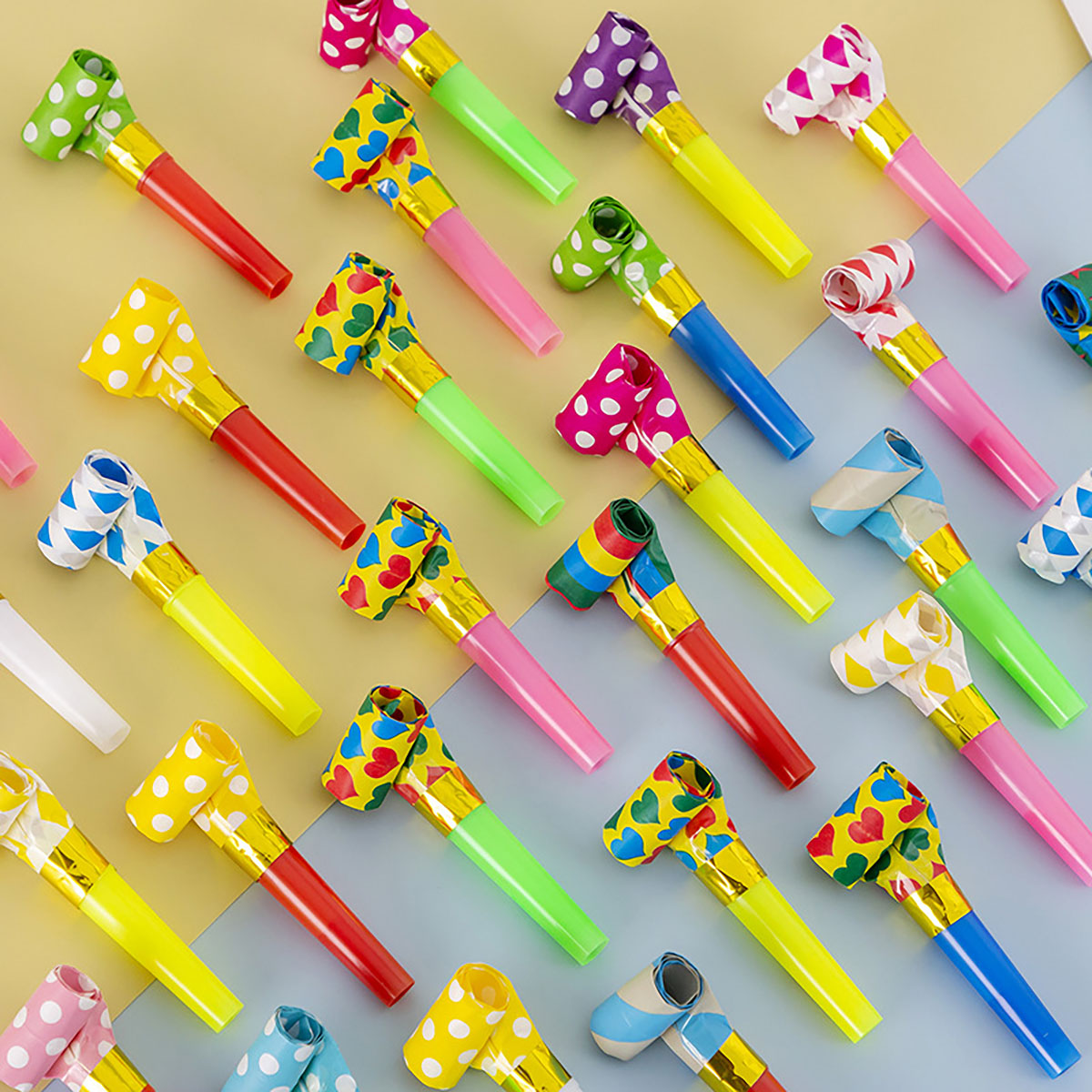 30PCS Bunte Pfeifen Spielzeug  – Kids Toys Easter Bewertung und Preis